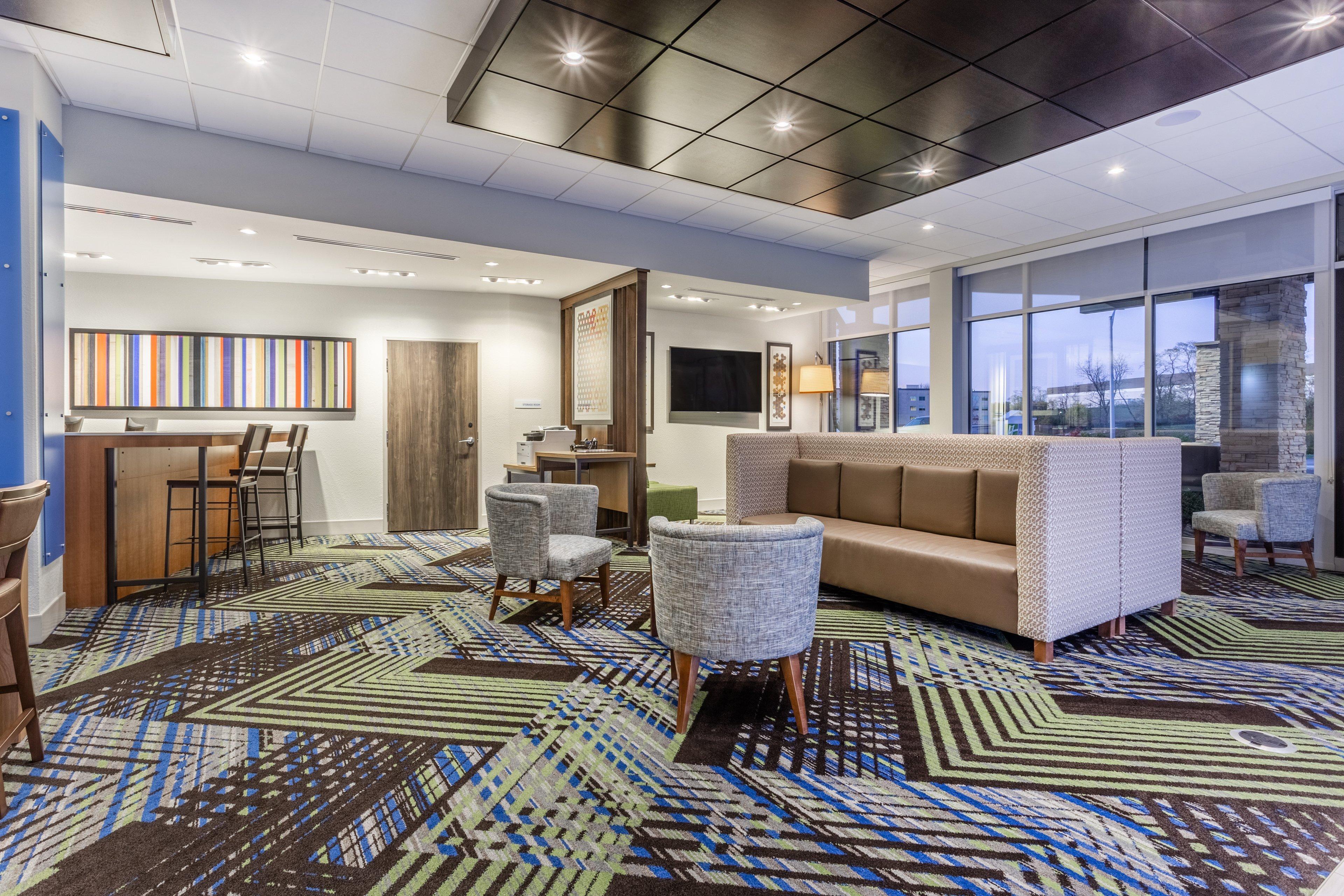 Holiday Inn Express & Suites - Florence - Cincinnati Airport By Ihg Eksteriør bilde