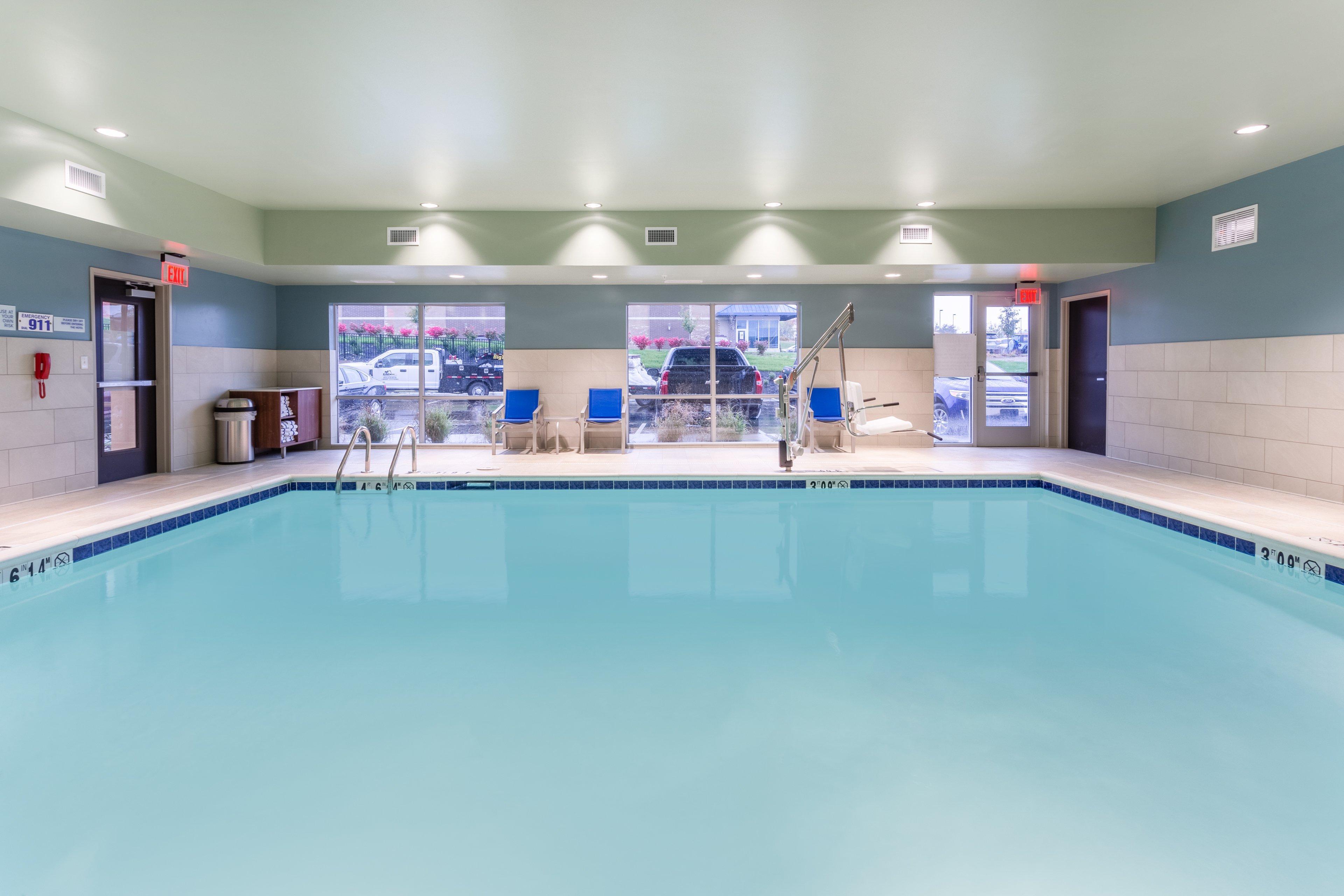 Holiday Inn Express & Suites - Florence - Cincinnati Airport By Ihg Eksteriør bilde
