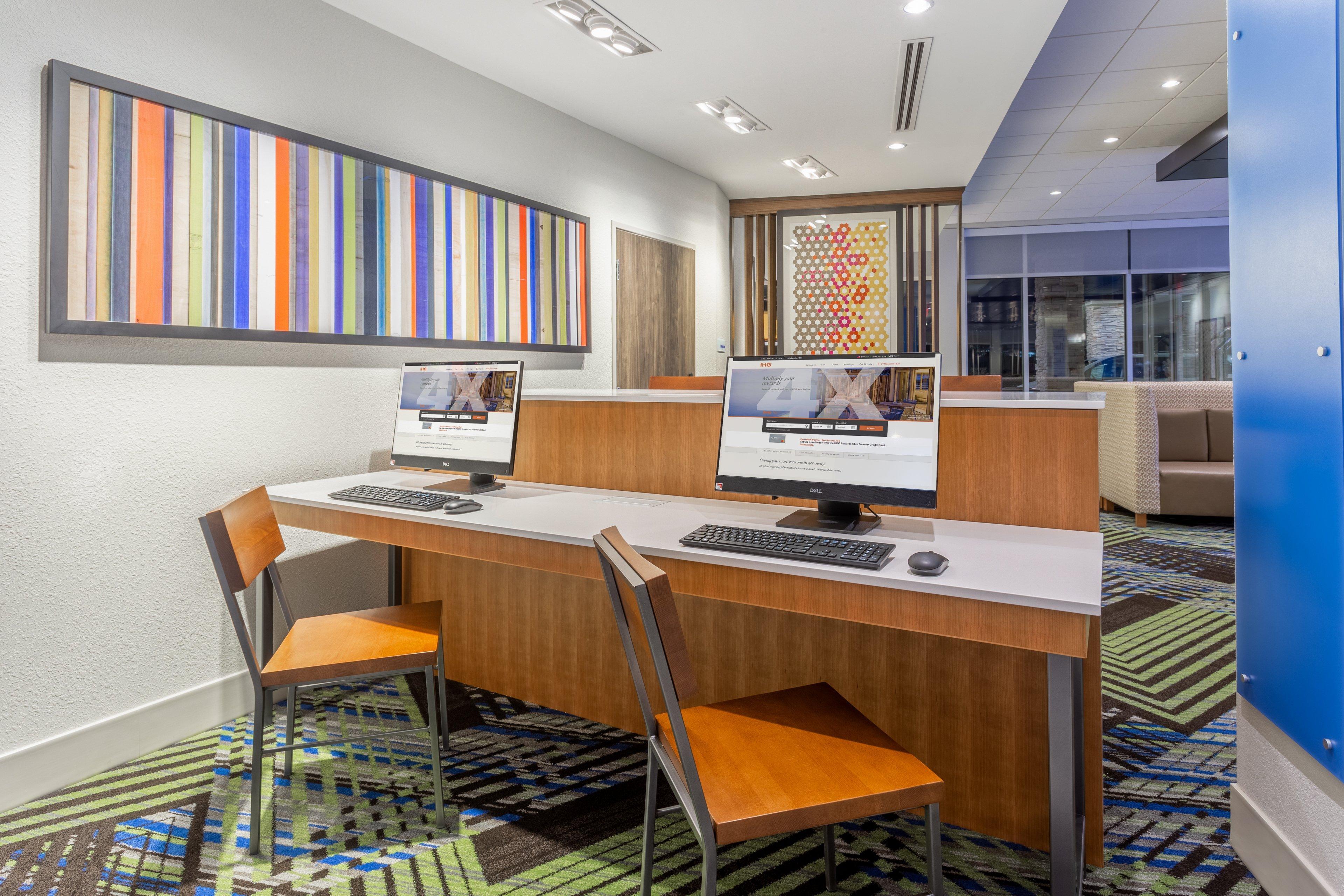 Holiday Inn Express & Suites - Florence - Cincinnati Airport By Ihg Eksteriør bilde